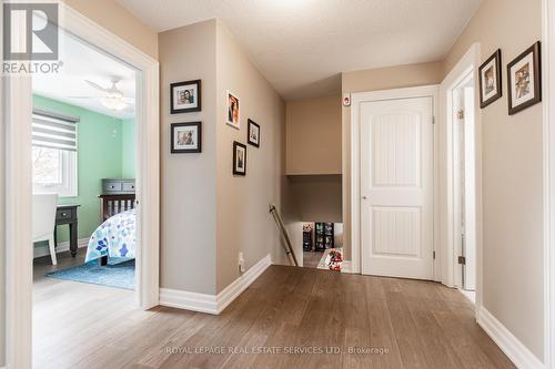 33 Cheval Drive, Grimsby, ON - Indoor Photo Showing Other Room