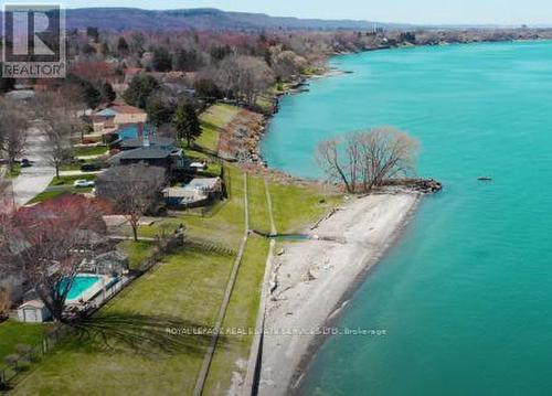 33 Cheval Drive, Grimsby, ON - Outdoor With Body Of Water With View