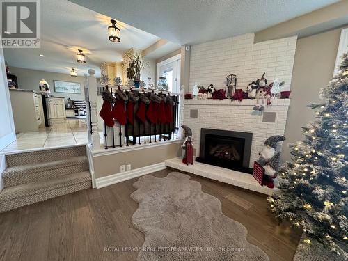 33 Cheval Drive, Grimsby, ON - Indoor With Fireplace