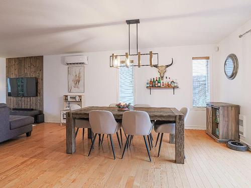 Salle Ã  manger - 668 Rue Des Hautbois, Saint-Jérôme, QC - Indoor Photo Showing Dining Room