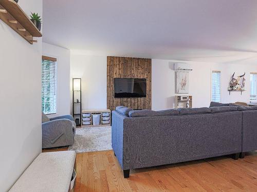 Salon - 668 Rue Des Hautbois, Saint-Jérôme, QC - Indoor Photo Showing Living Room With Fireplace