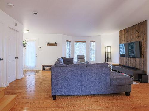 Salon - 668 Rue Des Hautbois, Saint-Jérôme, QC - Indoor Photo Showing Living Room