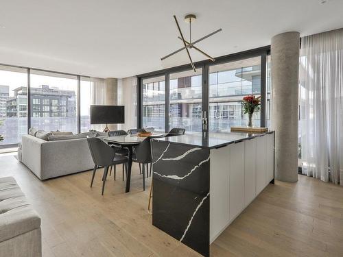 Kitchen - 1604-242 Rue Young, Montréal (Le Sud-Ouest), QC - Indoor Photo Showing Living Room