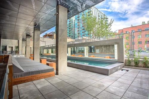 Pool - 1604-242 Rue Young, Montréal (Le Sud-Ouest), QC - Outdoor