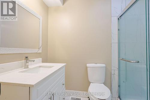 379 First Avenue, Welland (767 - N. Welland), ON - Indoor Photo Showing Bathroom