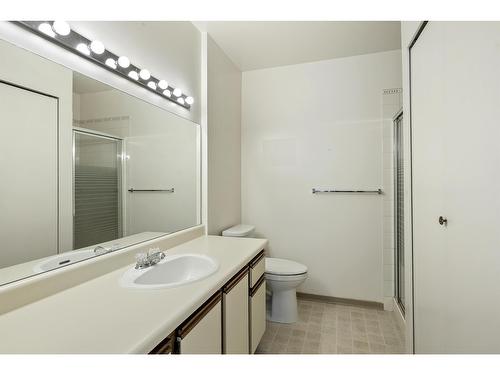 7 12940 17 Avenue, Surrey, BC - Indoor Photo Showing Bathroom