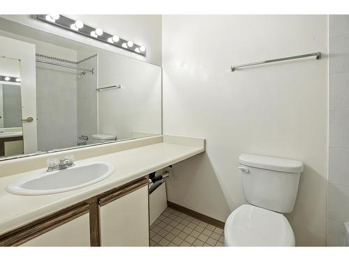 7 12940 17 Avenue, Surrey, BC - Indoor Photo Showing Bathroom