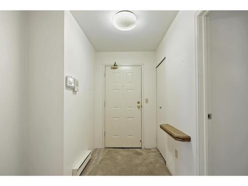 7 12940 17 Avenue, Surrey, BC - Indoor Photo Showing Other Room