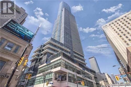 6110 - 388 Yonge Street, Toronto, ON - Outdoor