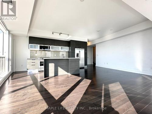 6110 - 388 Yonge Street, Toronto, ON - Indoor