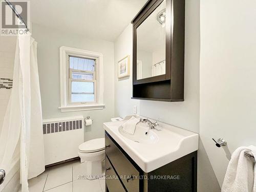 79 Clonmore Drive, Toronto (Birchcliffe-Cliffside), ON - Indoor Photo Showing Bathroom