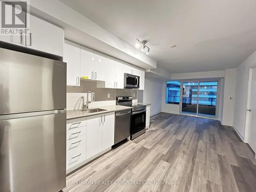 506 - 1435 Celebration Drive, Pickering, ON - Indoor Photo Showing Kitchen