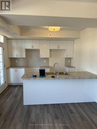 15 Fieldridge Crescent, Brampton, ON - Indoor Photo Showing Kitchen With Double Sink