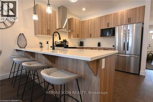 4.5 Elgin Street W, Norwich, ON - Indoor Photo Showing Kitchen With Upgraded Kitchen