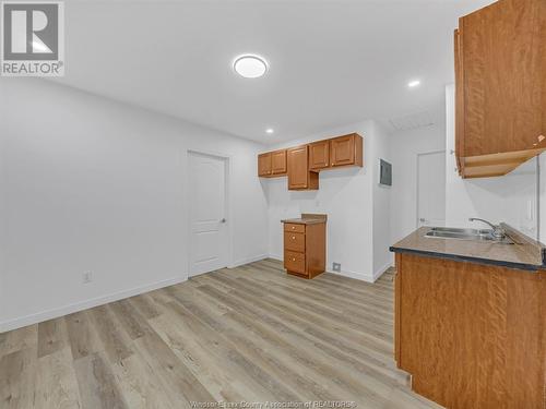 1419 Langlois, Windsor, ON - Indoor Photo Showing Kitchen