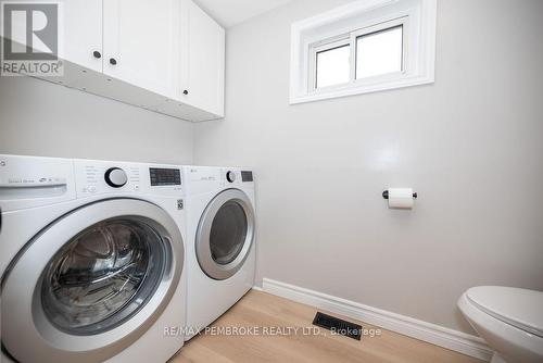 240 Irving Street, Pembroke, ON - Indoor Photo Showing Laundry Room