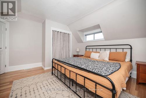 240 Irving Street, Pembroke, ON - Indoor Photo Showing Bedroom