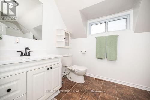 240 Irving Street, Pembroke, ON - Indoor Photo Showing Bathroom