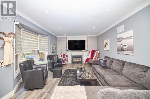 55 Foresthill Crescent, Pelham (662 - Fonthill), ON - Indoor Photo Showing Living Room With Fireplace