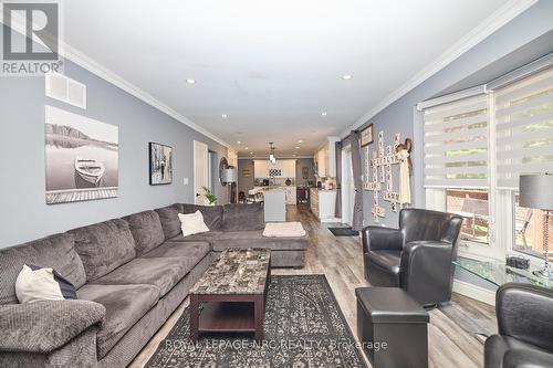 55 Foresthill Crescent, Pelham (662 - Fonthill), ON - Indoor Photo Showing Living Room