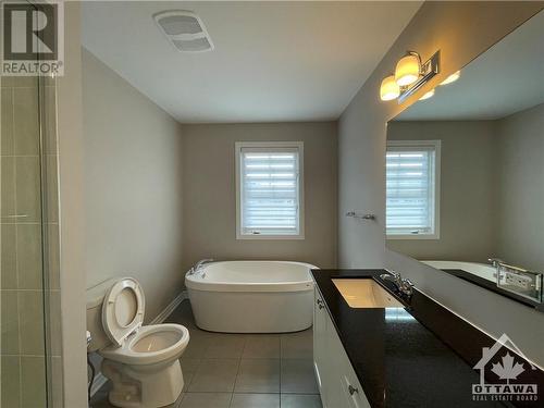 651 Broad Cove Crescent, Barrhaven (7711 - Barrhaven - Half Moon Bay), ON - Indoor Photo Showing Bathroom