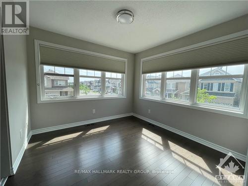 651 Broad Cove Crescent, Ottawa, ON - Indoor Photo Showing Other Room