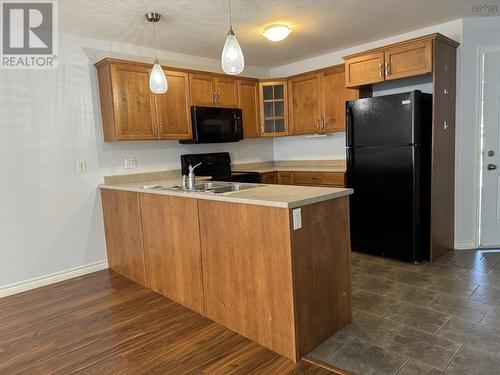 15 Jenifer Court, New Minas, NS - Indoor Photo Showing Kitchen With Double Sink