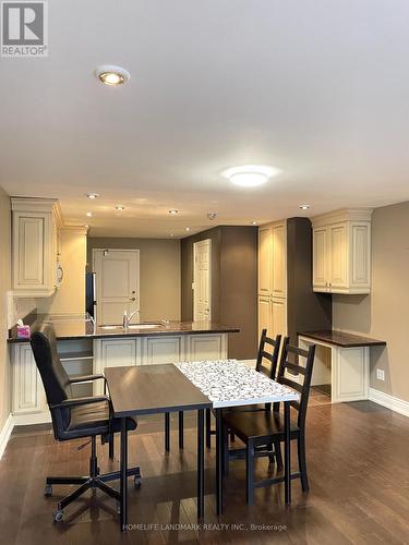 305 - 633 Bay Street, Toronto, ON - Indoor Photo Showing Dining Room