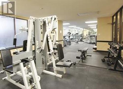 305 - 633 Bay Street, Toronto, ON - Indoor Photo Showing Gym Room