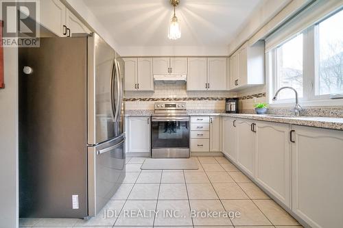 20 Tulle Avenue, Vaughan, ON - Indoor Photo Showing Kitchen