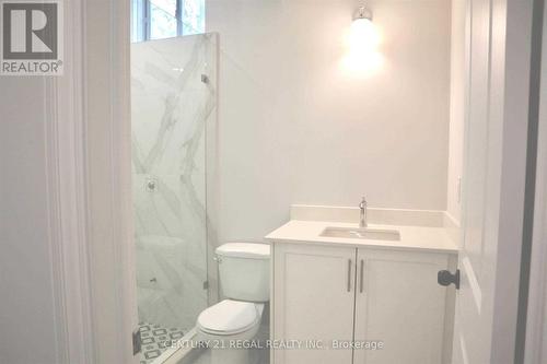 121 Appleyard Avenue, Vaughan, ON - Indoor Photo Showing Bathroom