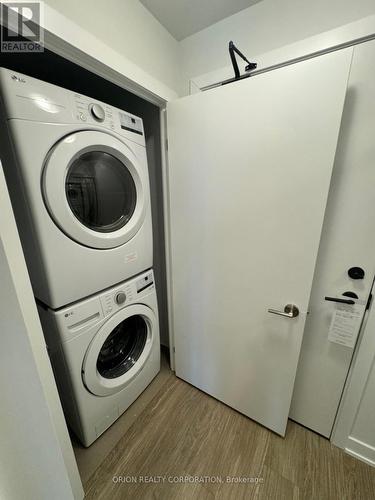 2303 - 4130 Parkside Village Drive, Mississauga, ON - Indoor Photo Showing Laundry Room