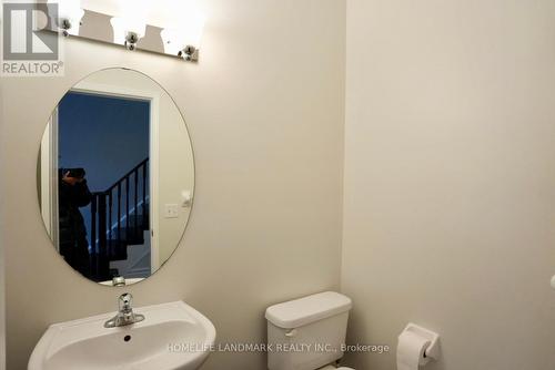 3406 Southwick Street, Mississauga, ON - Indoor Photo Showing Bathroom