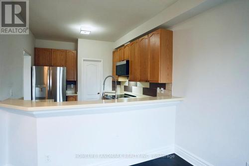 3406 Southwick Street, Mississauga, ON - Indoor Photo Showing Kitchen