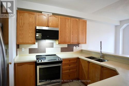 3406 Southwick Street, Mississauga, ON - Indoor Photo Showing Kitchen With Double Sink