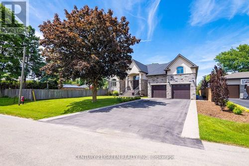 679 Hiawatha Boulevard, Hamilton, ON - Outdoor With Facade