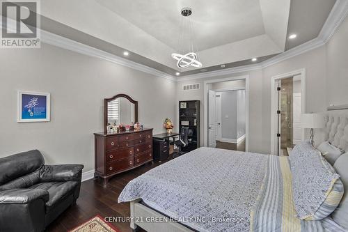 679 Hiawatha Boulevard, Hamilton, ON - Indoor Photo Showing Bedroom