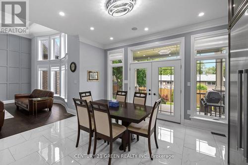 679 Hiawatha Boulevard, Hamilton, ON - Indoor Photo Showing Dining Room