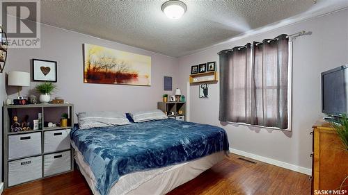 134 Montreal Street N, Regina, SK - Indoor Photo Showing Bedroom