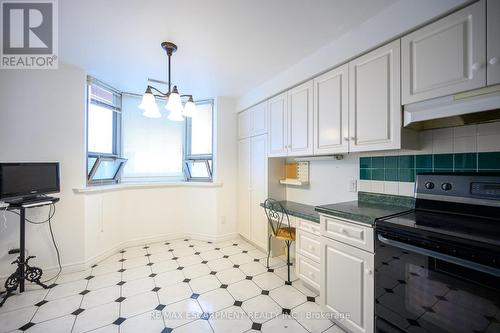 1801 - 67 Caroline Street S, Hamilton, ON - Indoor Photo Showing Kitchen