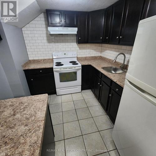 Bsmt - 338 Victoria Road N, Guelph, ON - Indoor Photo Showing Kitchen