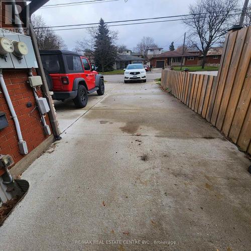 Bsmt - 338 Victoria Road N, Guelph, ON - Outdoor