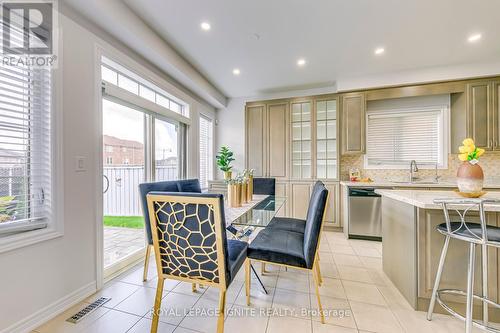 199 Mcknight Avenue, Hamilton, ON - Indoor Photo Showing Dining Room