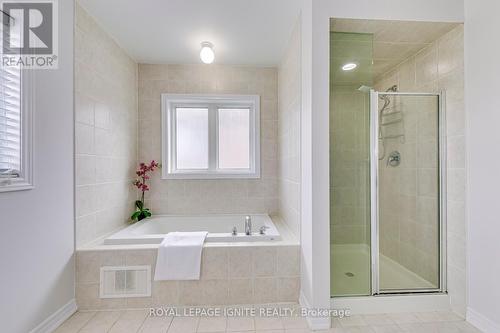 199 Mcknight Avenue, Hamilton, ON - Indoor Photo Showing Bathroom