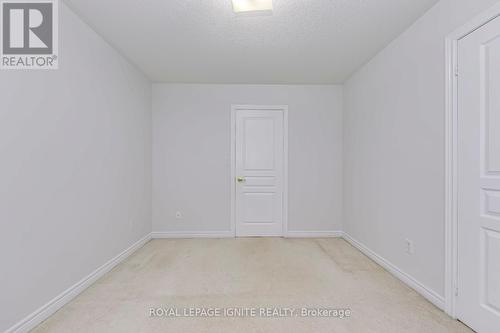 199 Mcknight Avenue, Hamilton, ON - Indoor Photo Showing Other Room