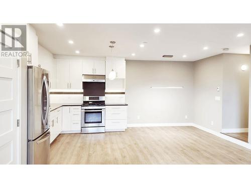 4960  Arbutus Street, Vancouver, BC - Indoor Photo Showing Kitchen