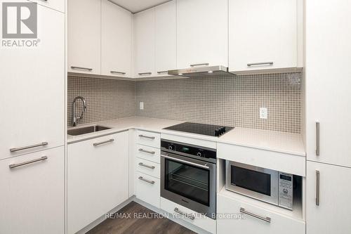 4108 - 87 Peter Street, Toronto, ON - Indoor Photo Showing Kitchen With Upgraded Kitchen