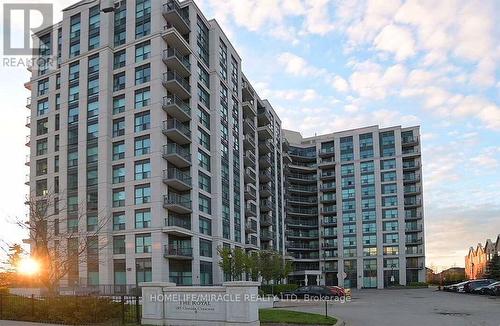 Lph9 - 185 Oneida Crescent, Richmond Hill, ON - Outdoor With Balcony With Facade