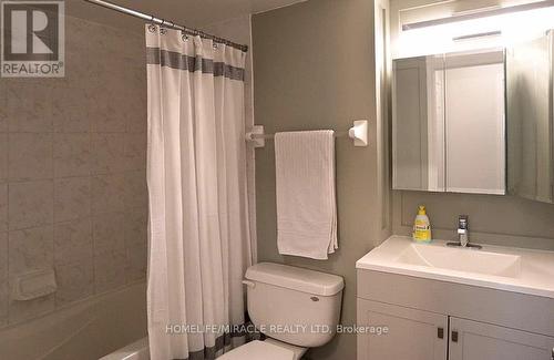 Lph9 - 185 Oneida Crescent, Richmond Hill, ON - Indoor Photo Showing Bathroom