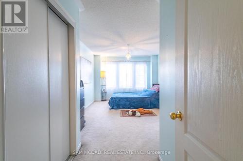 6912 Elliott Parliament Street, Mississauga, ON - Indoor Photo Showing Bedroom